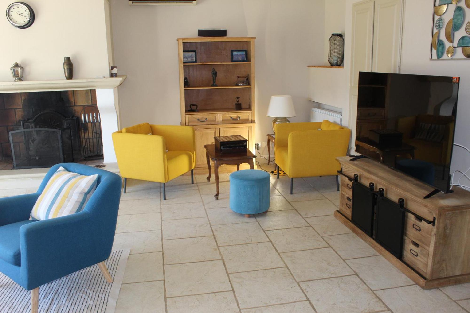 Mas La Gentille ,,, A La Campagne , Beautiful Outdoor , Swimming Pool , Pool House , Nice Green Garden , Bbq ,,, Only For You , Pour Passer Un Sejour Inoubliable Pernes-les-Fontaines Esterno foto