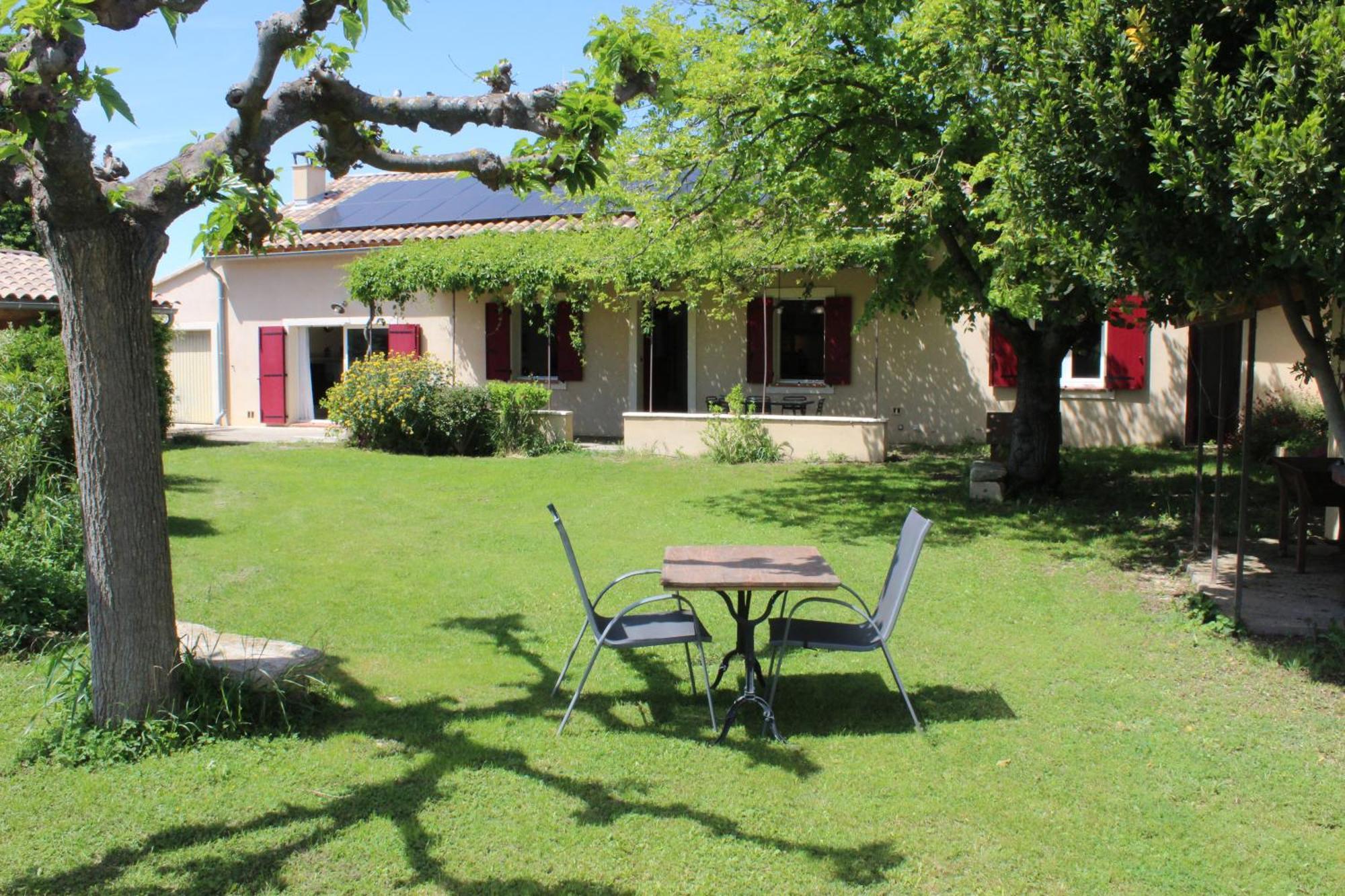 Mas La Gentille ,,, A La Campagne , Beautiful Outdoor , Swimming Pool , Pool House , Nice Green Garden , Bbq ,,, Only For You , Pour Passer Un Sejour Inoubliable Pernes-les-Fontaines Esterno foto